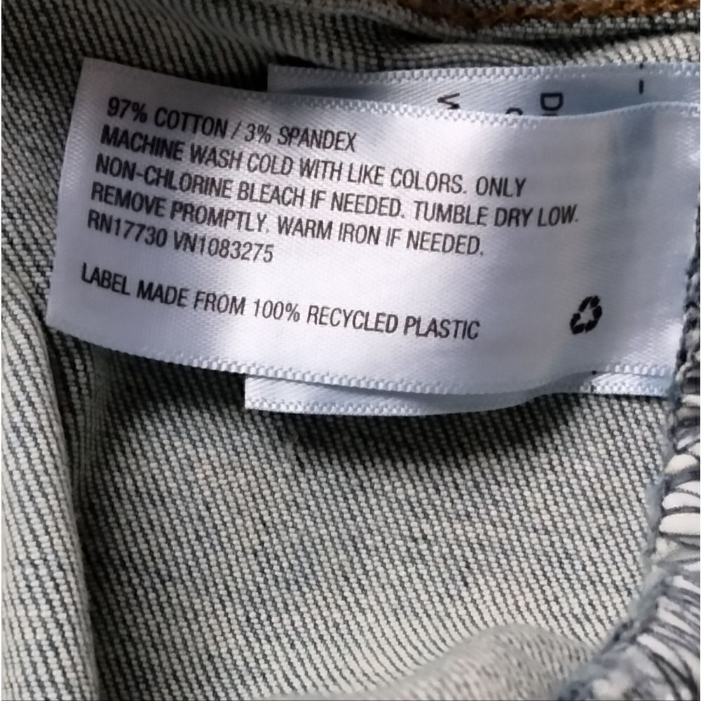 New Without tags "Universal Thread" woman's jeans - Picture 12 of 12